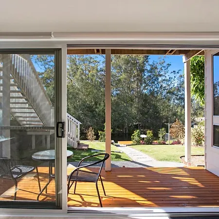 Charming Coastal Retreat Apartment Umina Beach Exterior photo